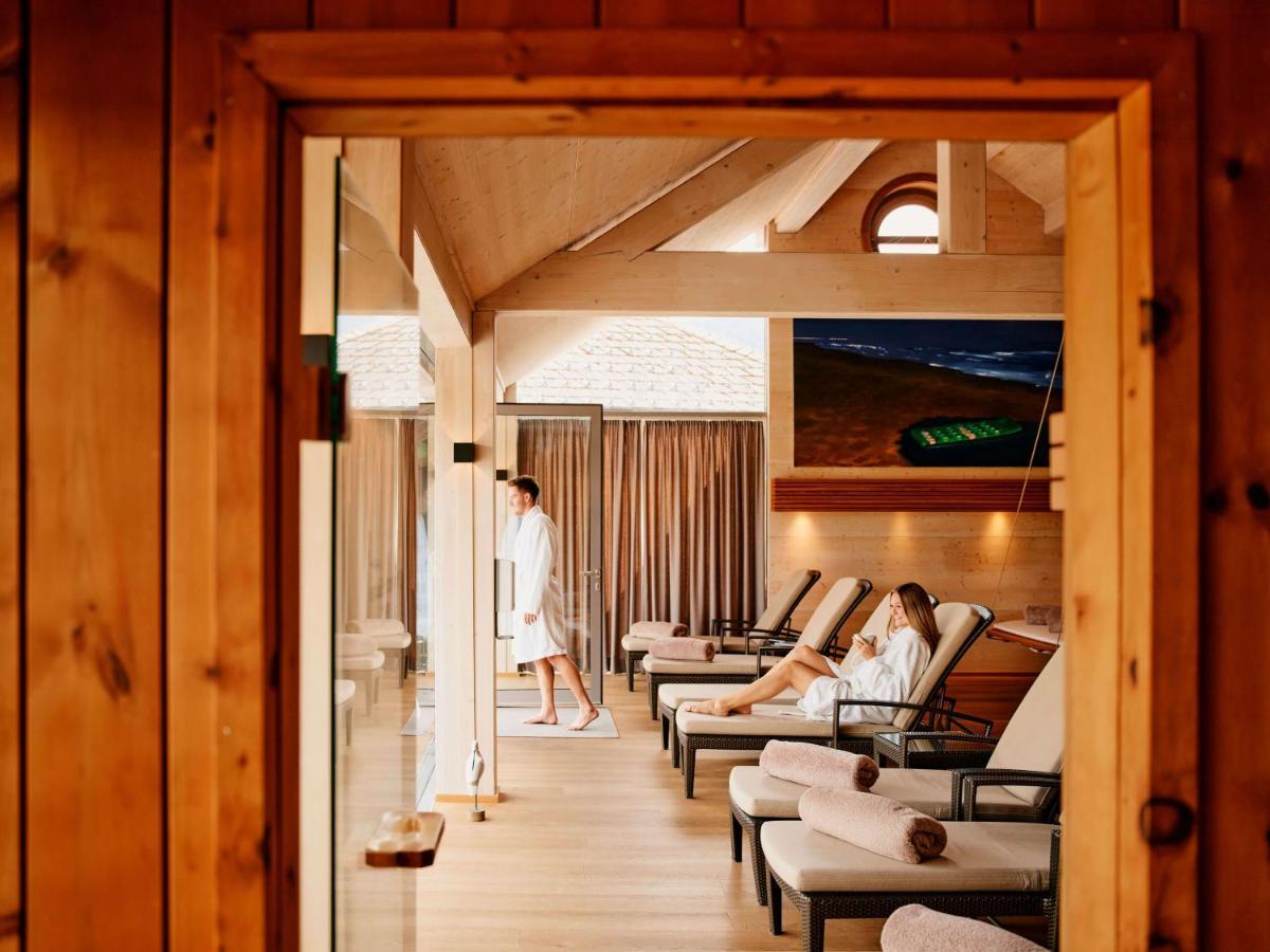 Tauroa Seehotel Grundlsee Bagian luar foto