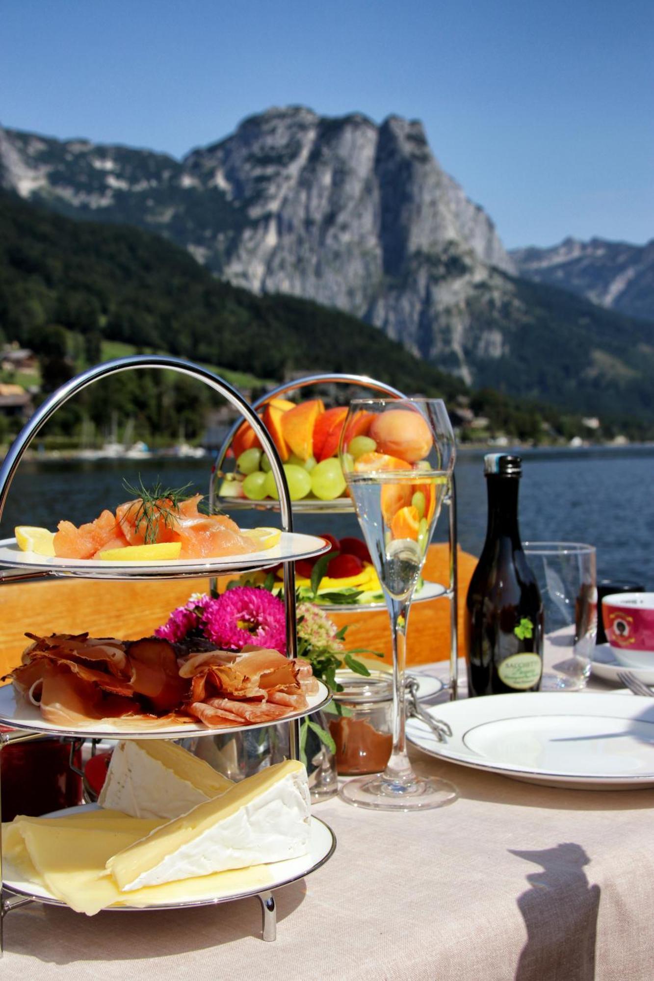 Tauroa Seehotel Grundlsee Bagian luar foto